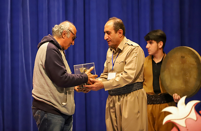 بەڕێوەچوونی کۆڕی شەوی یەلدا و بەخشینی هەشتەمین خەڵاتی بەڕووی زێڕین
